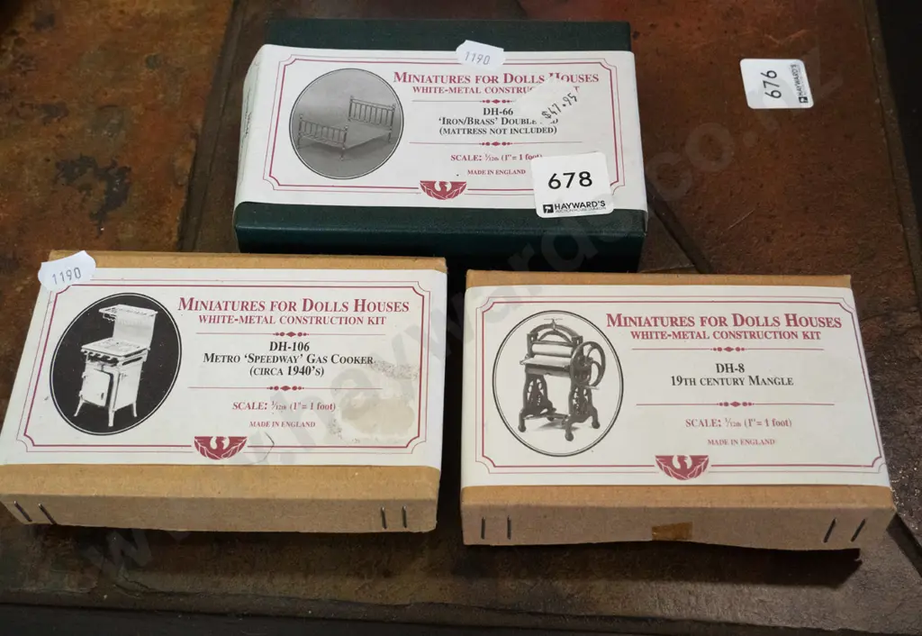 3 miniature yet to assembled doll's house kit sets Image 1++