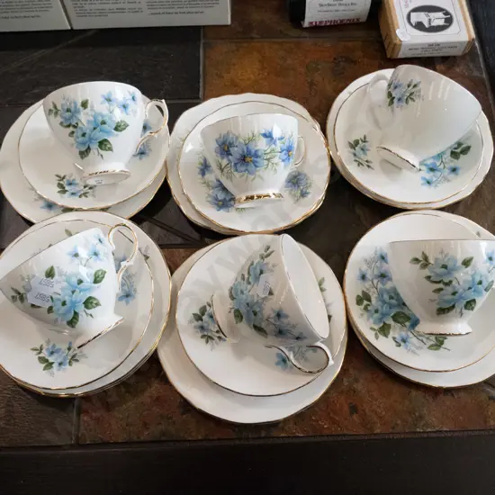6x Queen Anne blue floral trios