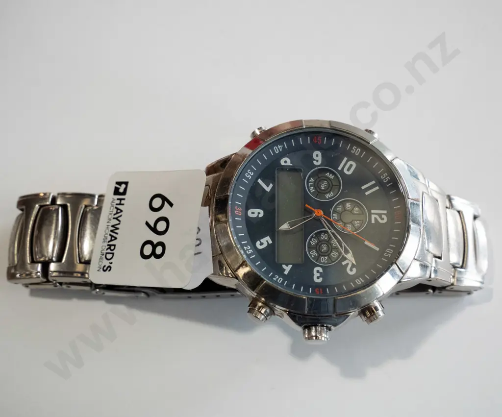 gents wristwatch Image 1++