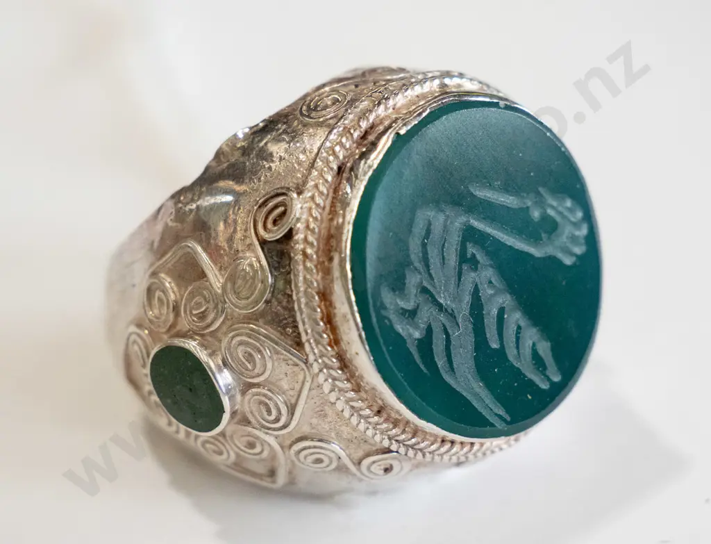 gents signet ring Image 1++