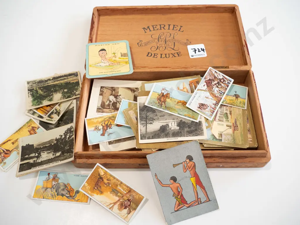 cigar box and cigarette collector cards Image 1++