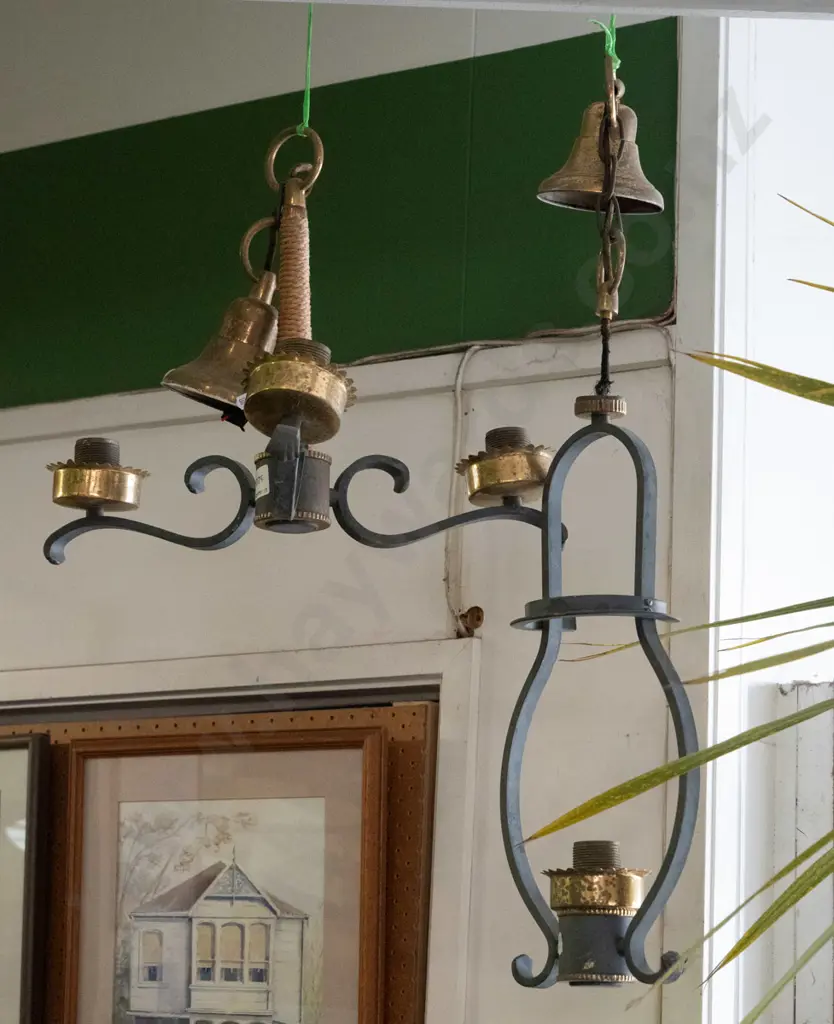 2x metal and brass pendant light fittings - missing shades Image 1++