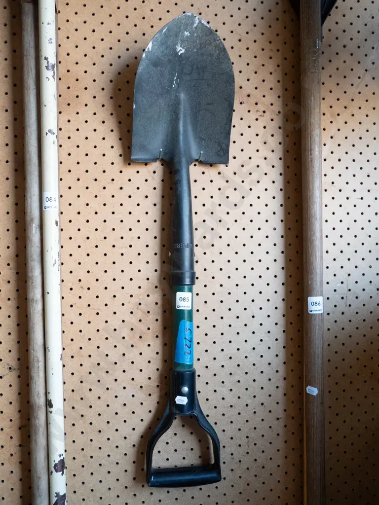 short handled shovel Image 1++