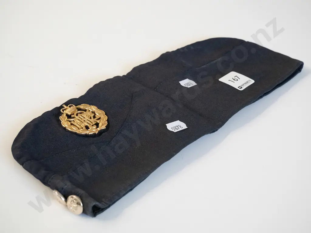 Royal NZ Airforce hat and badge Image 1++