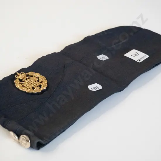 Royal NZ Airforce hat and badge