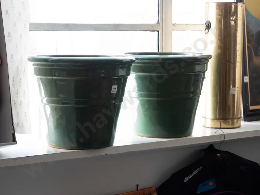 pair of green glazed garden planters H-300 Image 1++