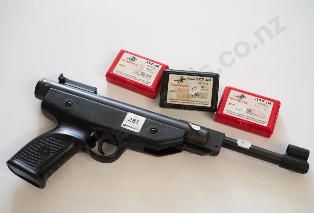 Hatsan air pistol & 3 tins of pellets Image 1++