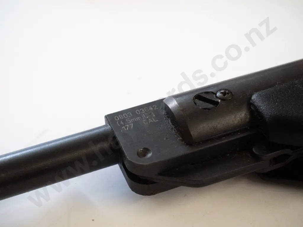 Hatsan air pistol & 3 tins of pellets Image 1++