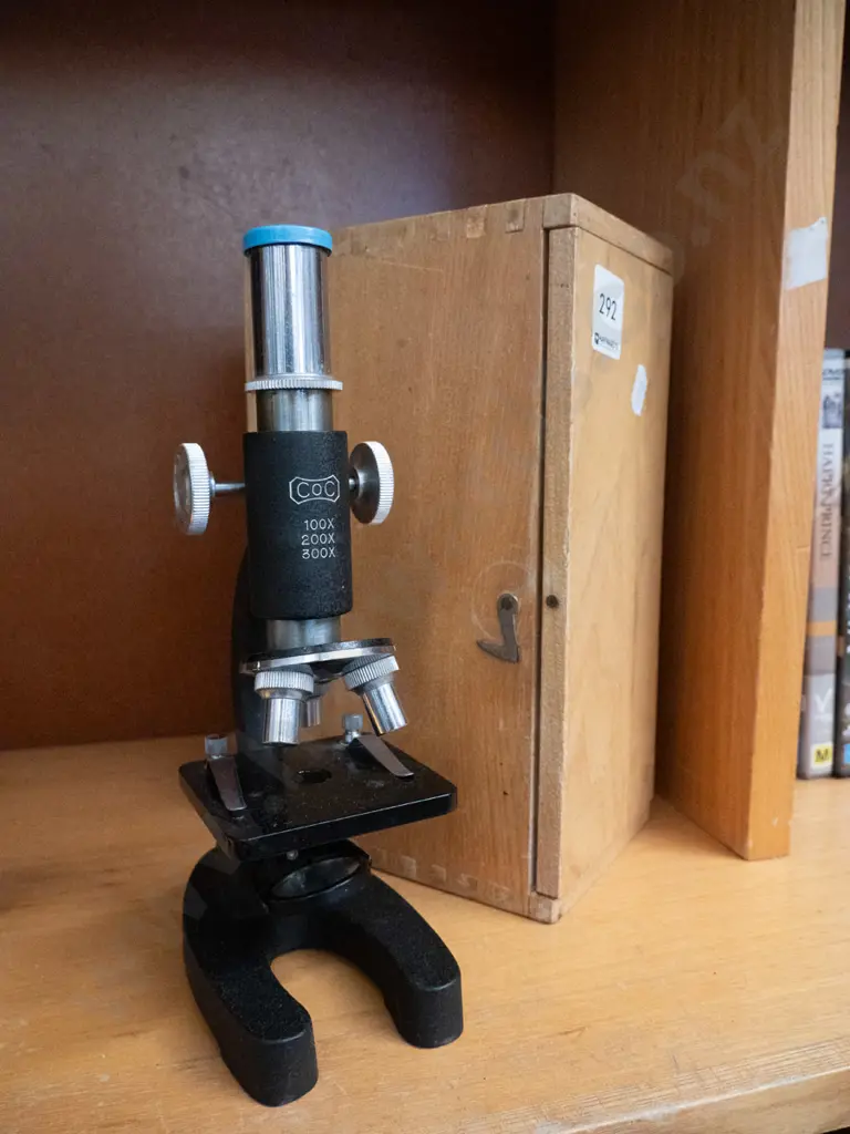 small microscope with wooden case Image 1++