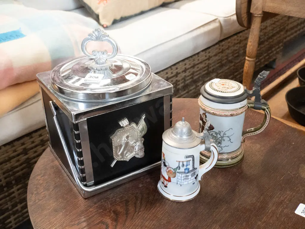 plastic ice bucket & 2 lidded beer steins Image 1++