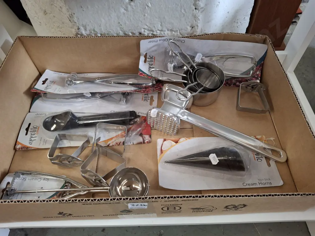 as new kitchen utensils, ice creams scoop, meat tenderiser etc Image 1++