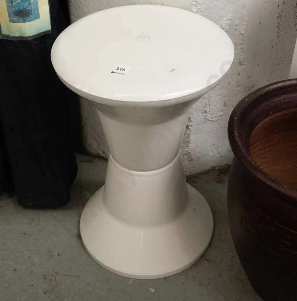 white plastic Caroma stool Image 1++