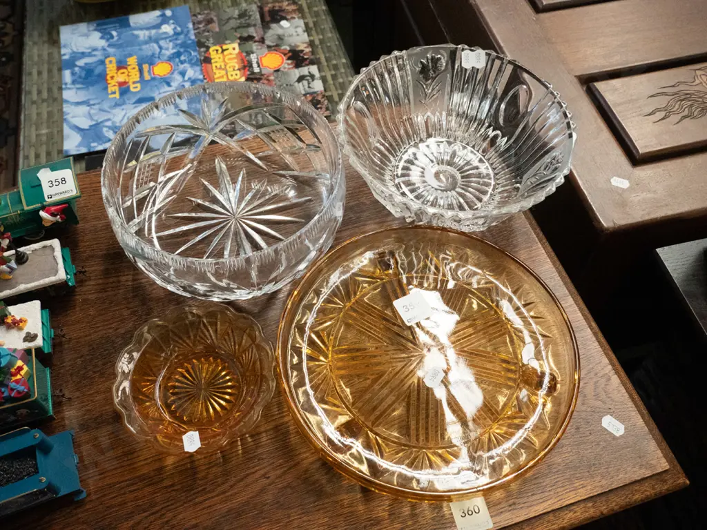 crystal & glass bowls, amber glass dish, small bowl Image 1++