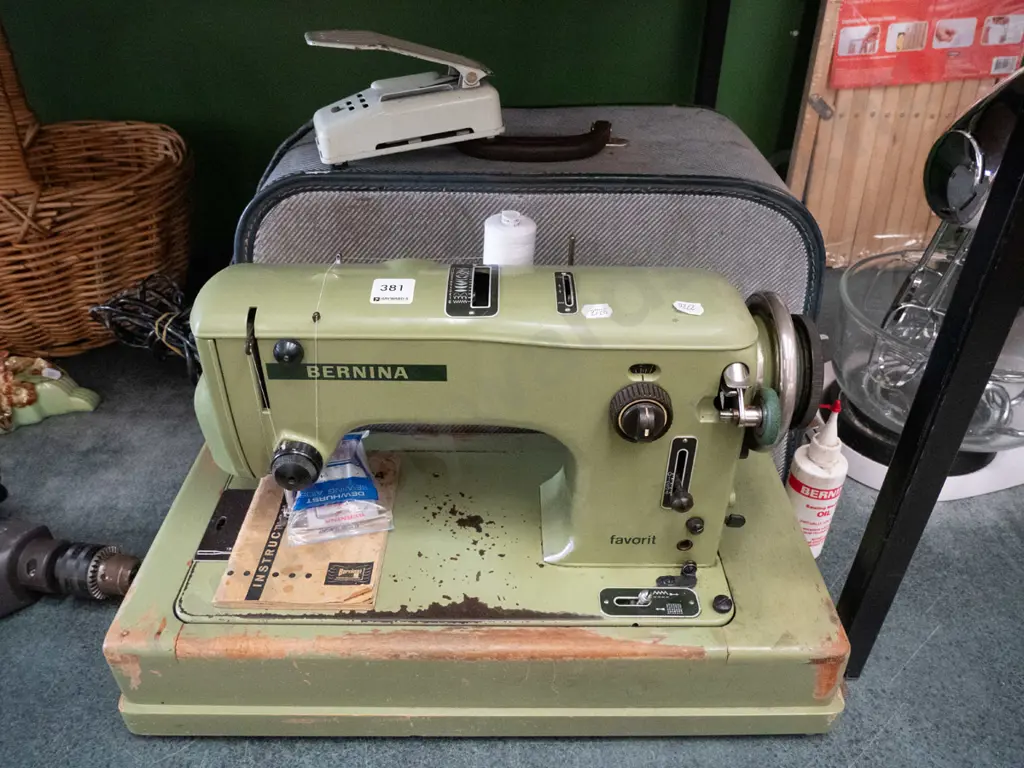 Bernina sewing machine Image 1++