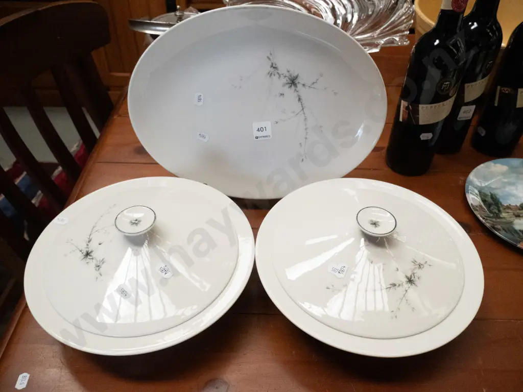2x Royal Doulton Greenbriar lidded veges, small ashet Image 1++