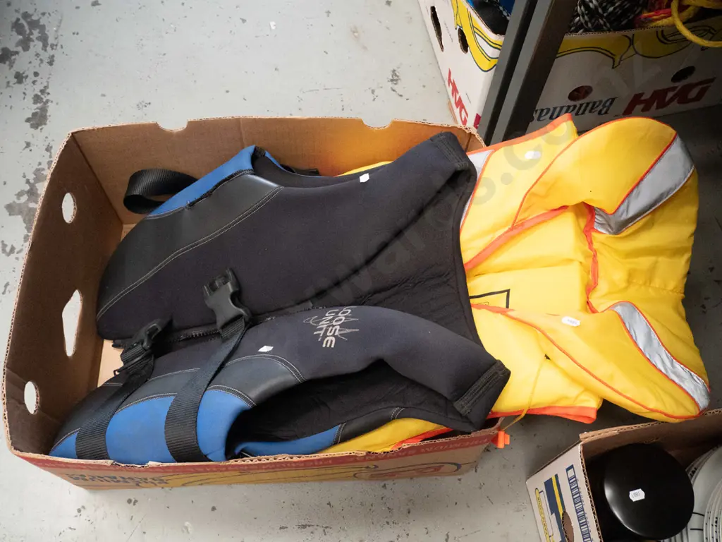 box; life jackets Image 1++