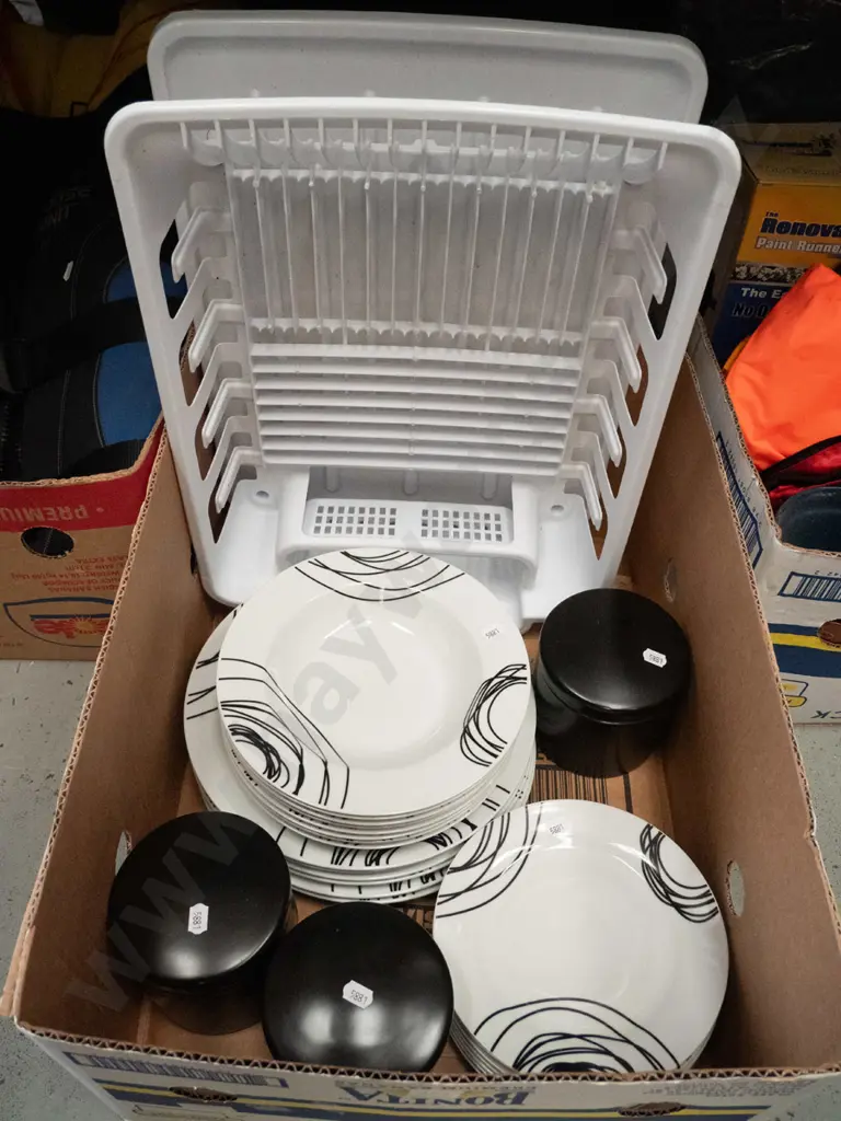 box; modern plates, plastic dish rack, storage canisters Image 1++