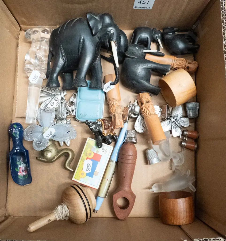box; elephants, bottle stoppers, spinning tops Image 1++