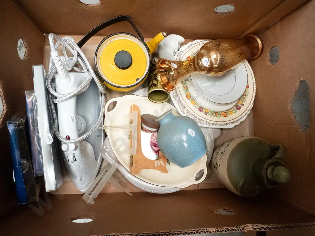box; teapots, glass vase, iron, plates etc Image 1++