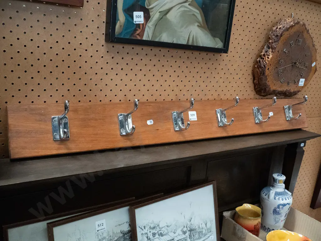 coat hooks Image 1++
