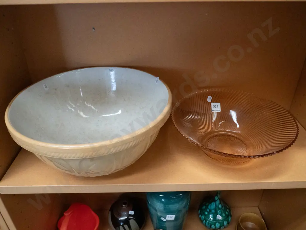 large ceramic mixing bowl, pink glass fruit bowl Image 1++