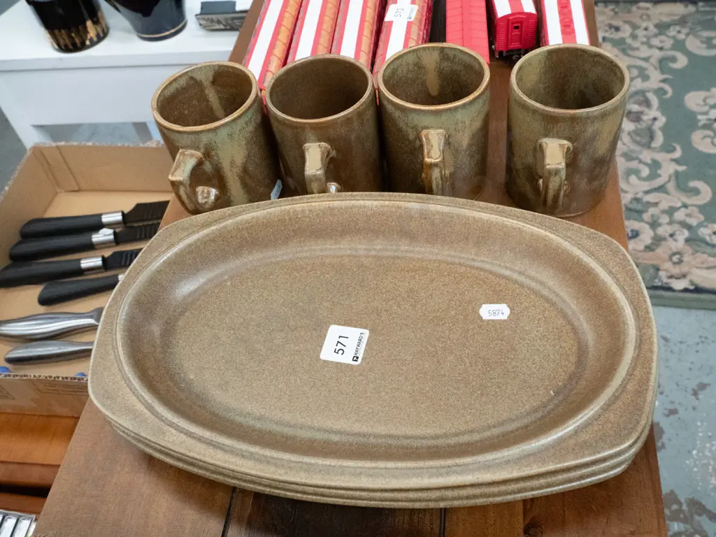 Temuka steak plates, 4x coffee mugs Image 1++
