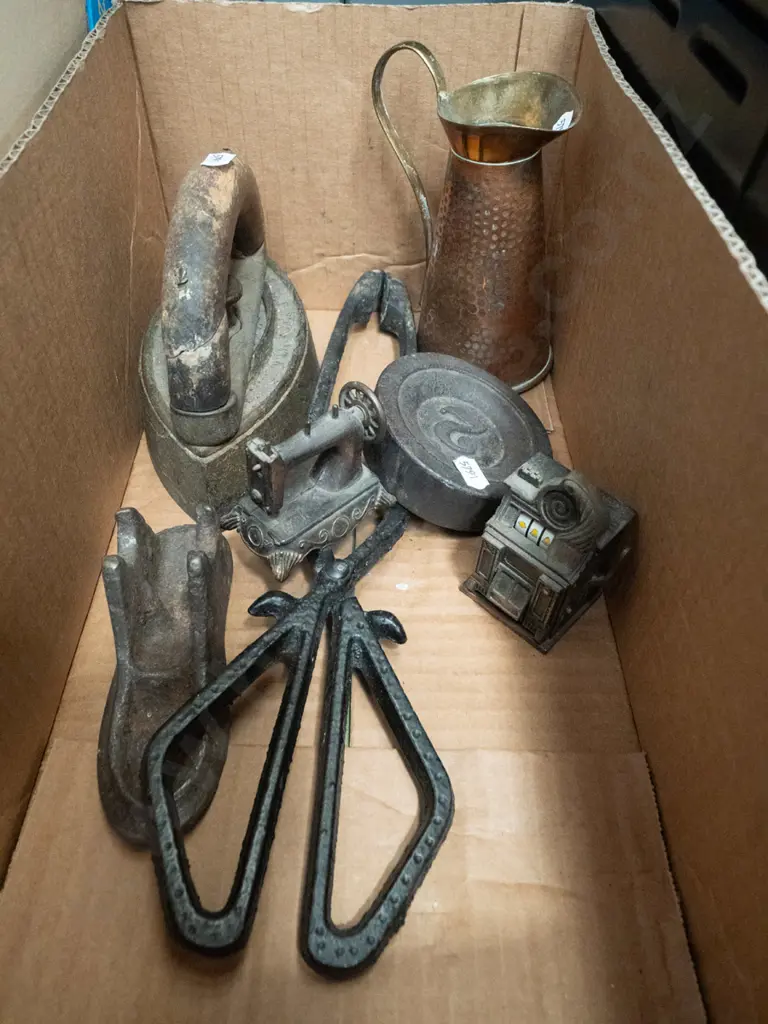 box; metal tongs, scale weight, sad iron etc Image 1++