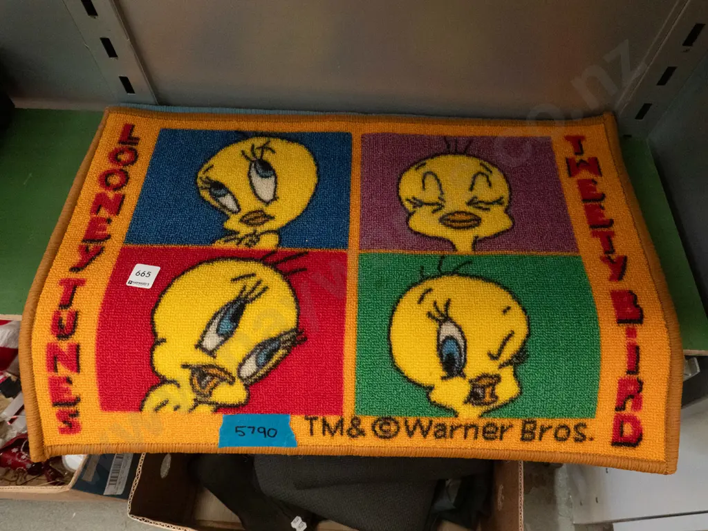 2x Tweetie Bird bath mats Image 1++
