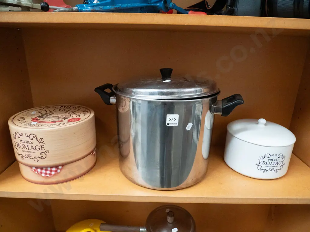 stainless steel stock pot, cheese making kit, cheese making lidded canister Image 1++