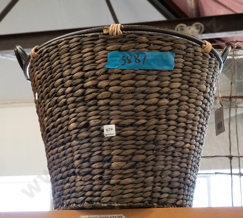 woven seagrass wood basket H-400 Image 1++