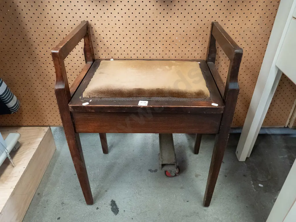 upholstered piano stool Image 1++