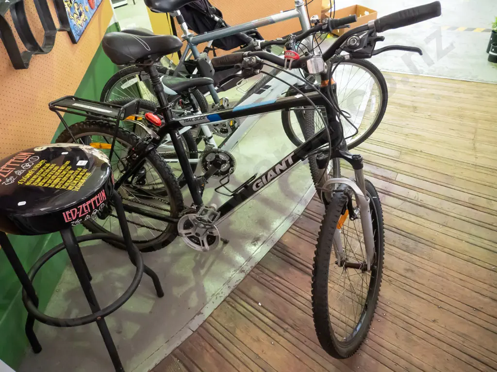 Giant Trail Glide 1 mountain bike  Image 1++