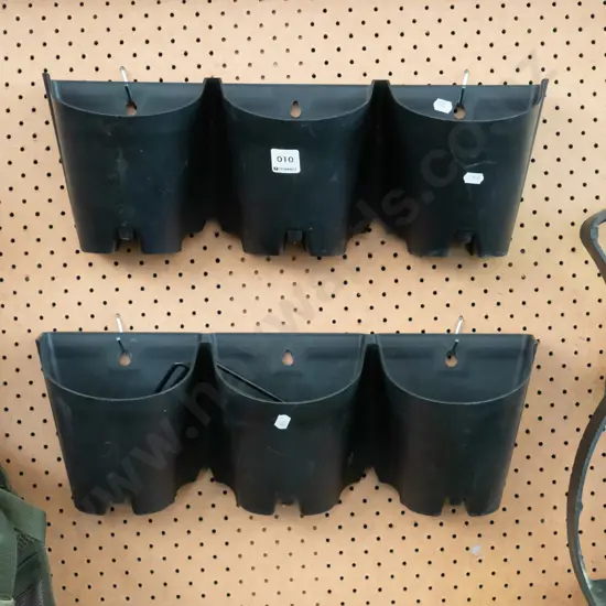 2x plastic wall mounted planters