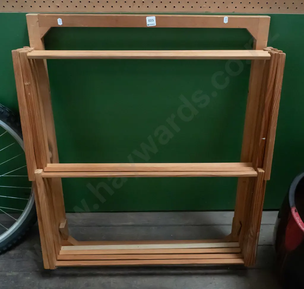 wooden airing rack Image 1++