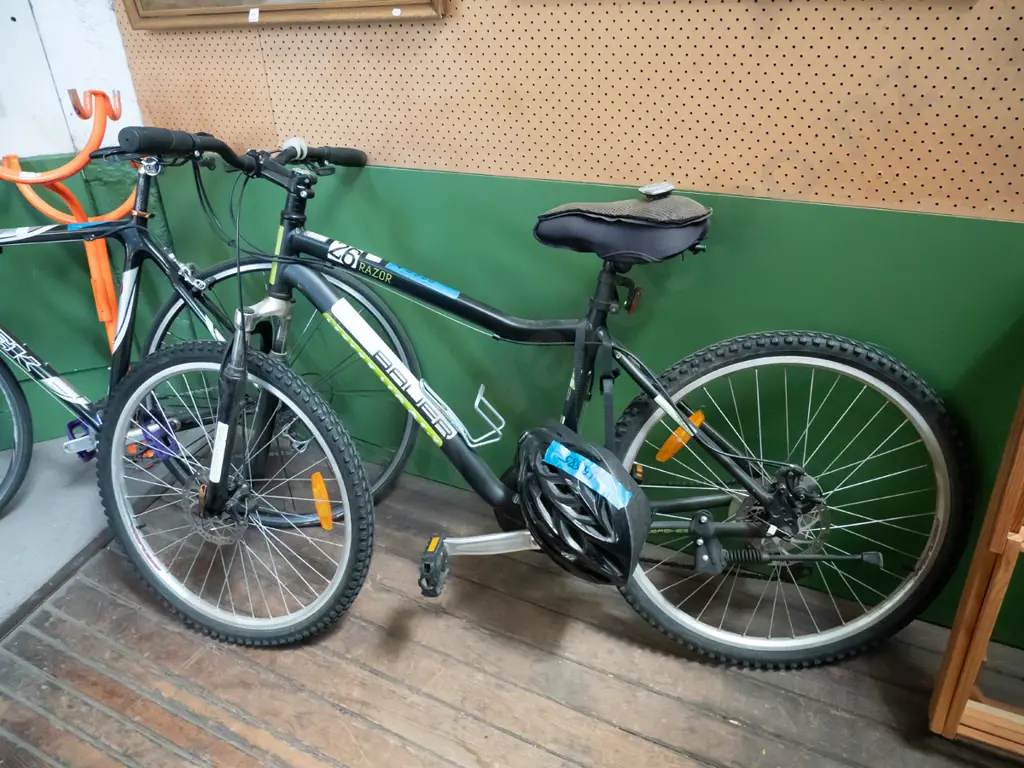 Bauer mountain bike Image 1++