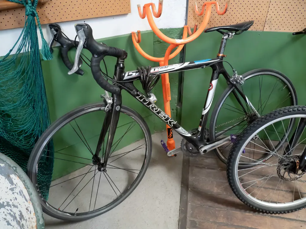 Trek road bike Image 1++