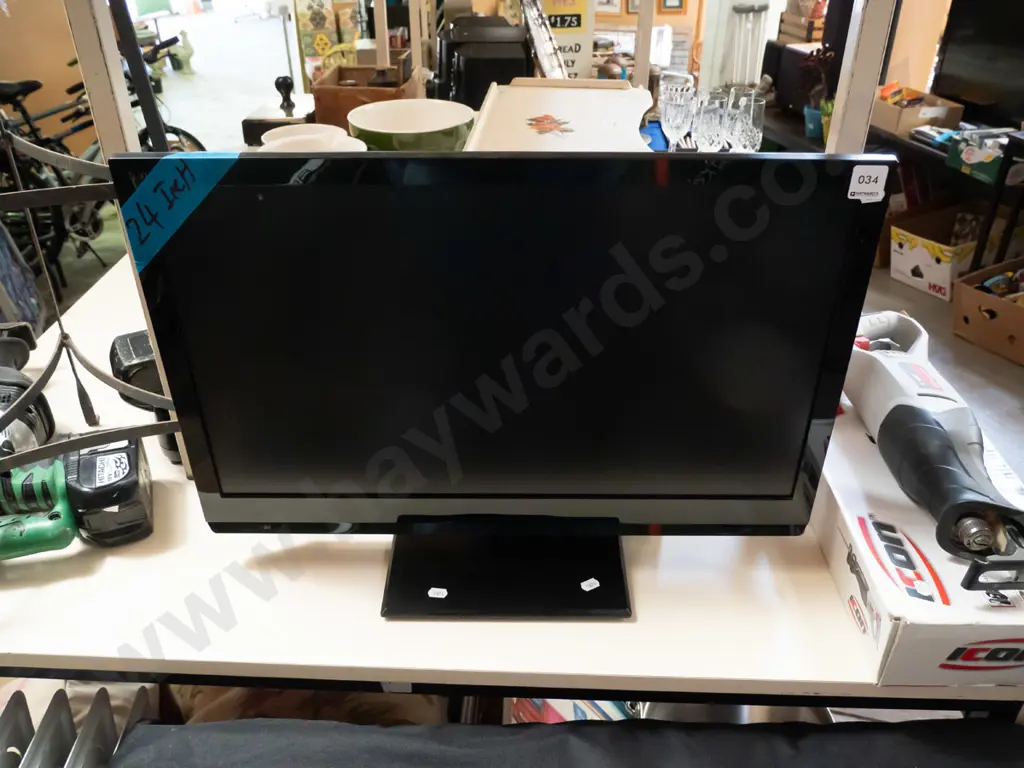 Panasonic 24" TV Image 1++