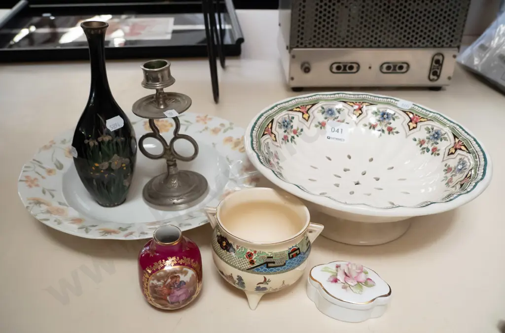 Wedgwood draining bowl, soup bowl, vases etc Image 1++