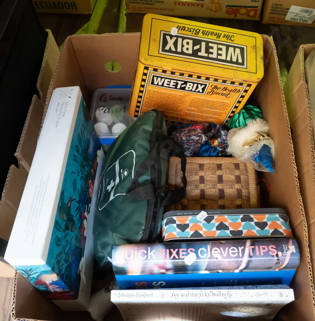 box; books, sewing box, first aid kit etc Image 1++
