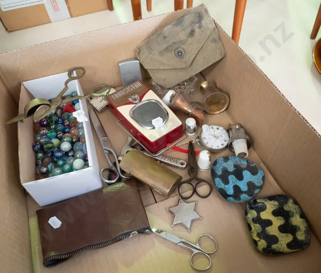 box; marbles, radio, ashtrays etc Image 1++