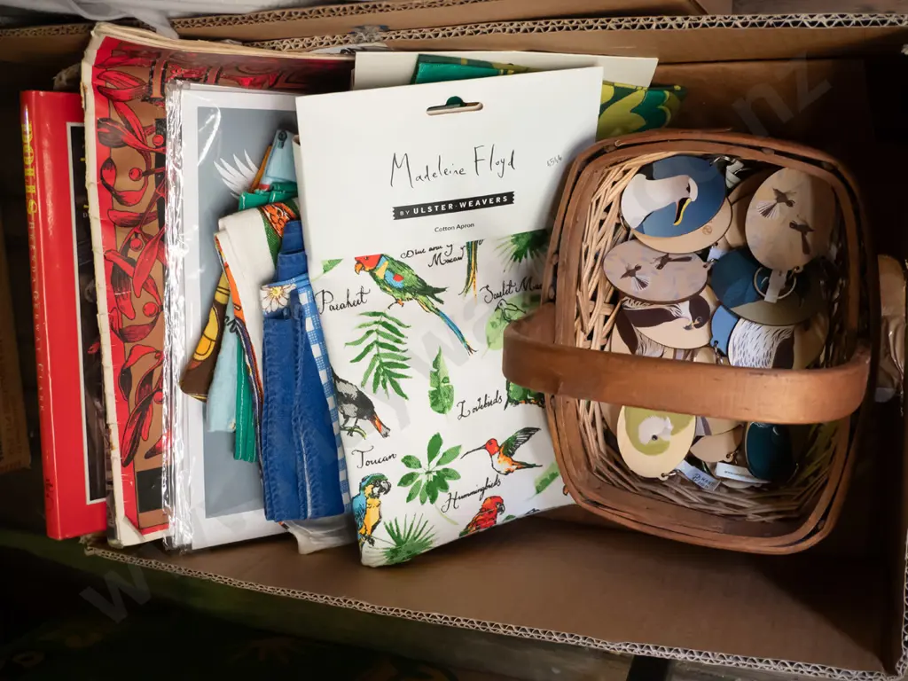 box; NZ bird key rings, prints, tea towels, books etc Image 1++