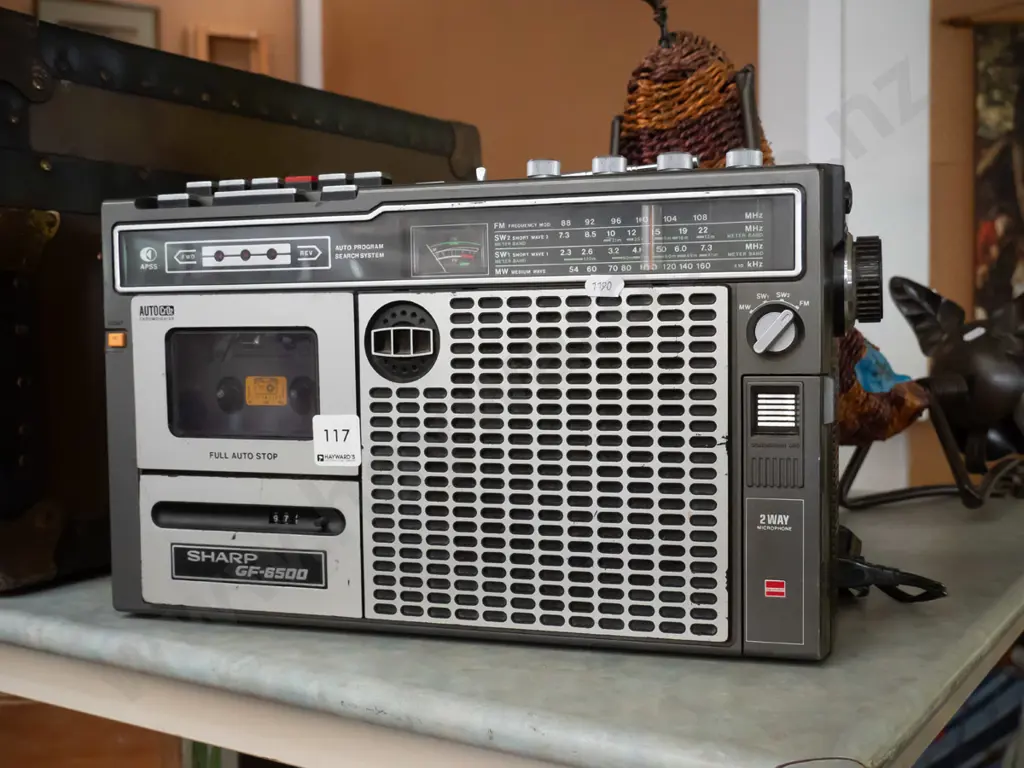 Sharp radio cassette player Image 1++