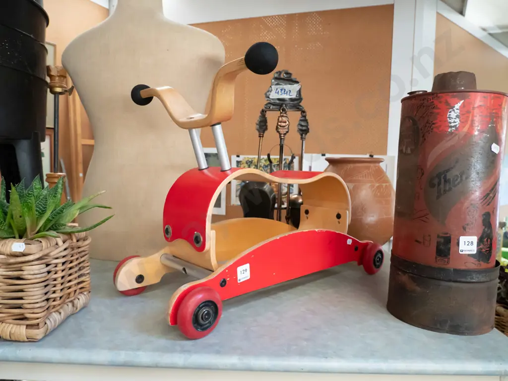 child's wooden ride on toy Image 1++