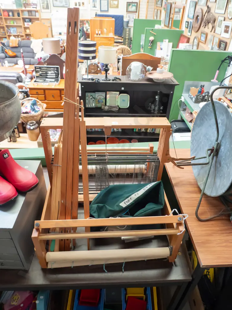 Dryad table top loom Image 1++