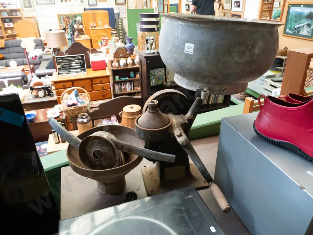 vintage cream separator Image 1++