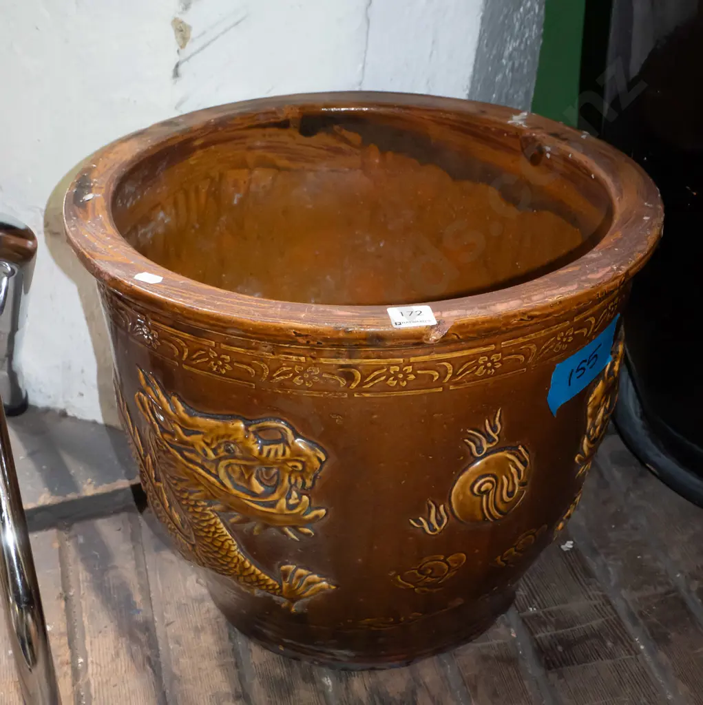 dragon themed planter H-340 Image 1++