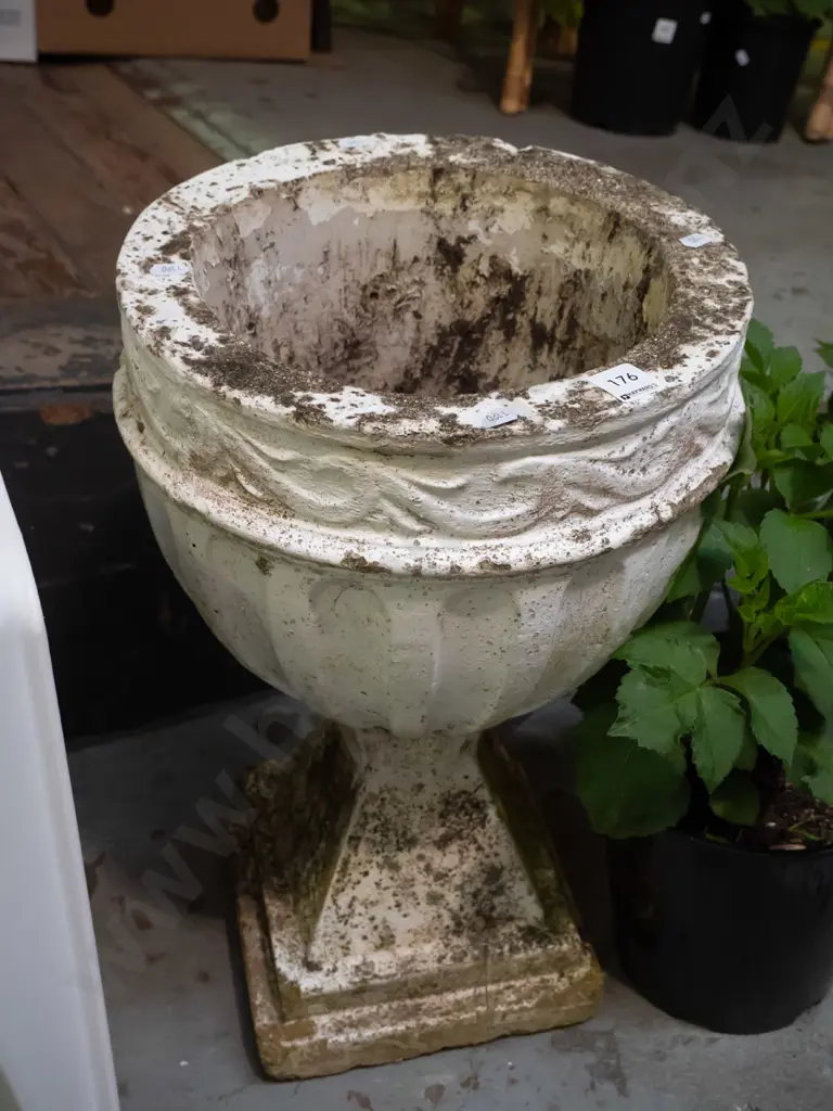 concrete garden urn H-510 Image 1++