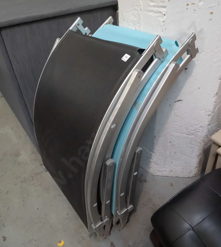 2x aluminium and canvas sun loungers Image 1++