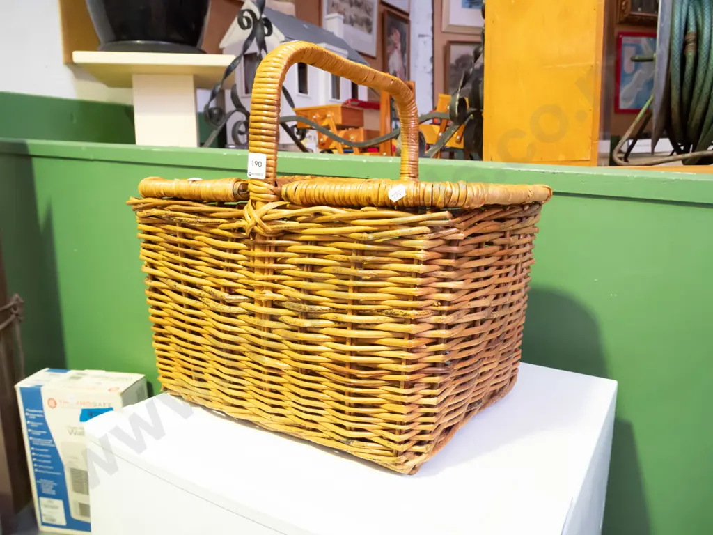 cane basket Image 1++