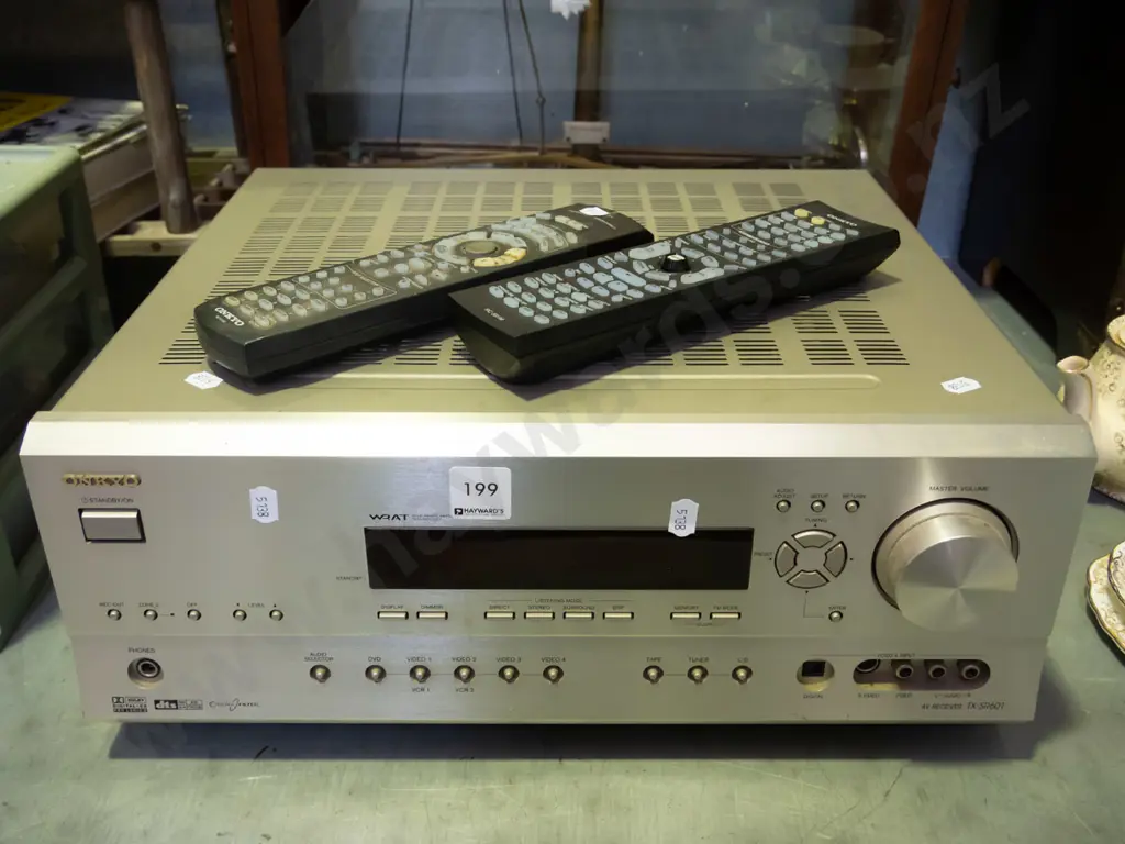 Onkyo AV receiver with 2 remotes Image 1++